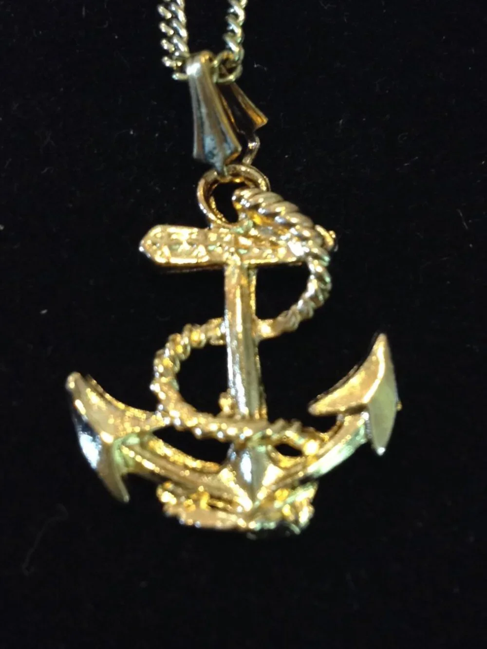 NWOT Costume Jewelry Anchor Necklace 24